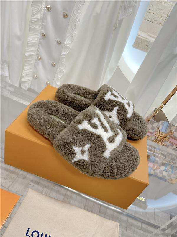 2025126103526613 230